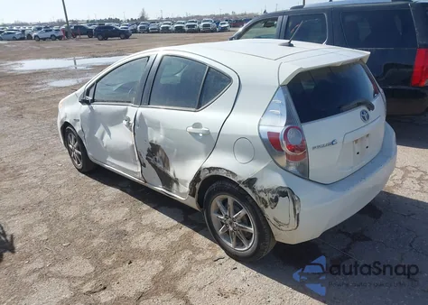 2014 Toyota Prius C Three from USA, damaged, VIN JTDKDTB34E1566041